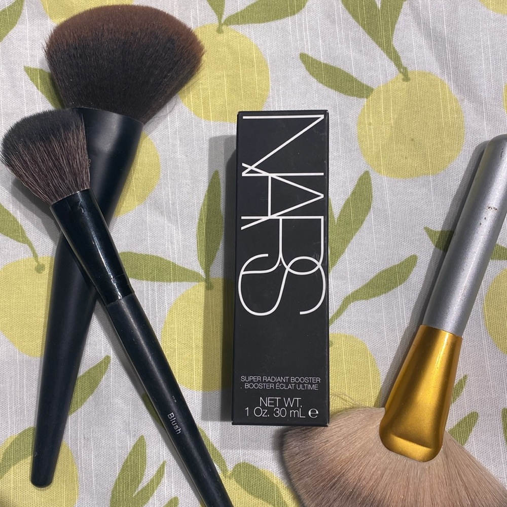 NARS Super Radiant Booster - Picture 7 of 9